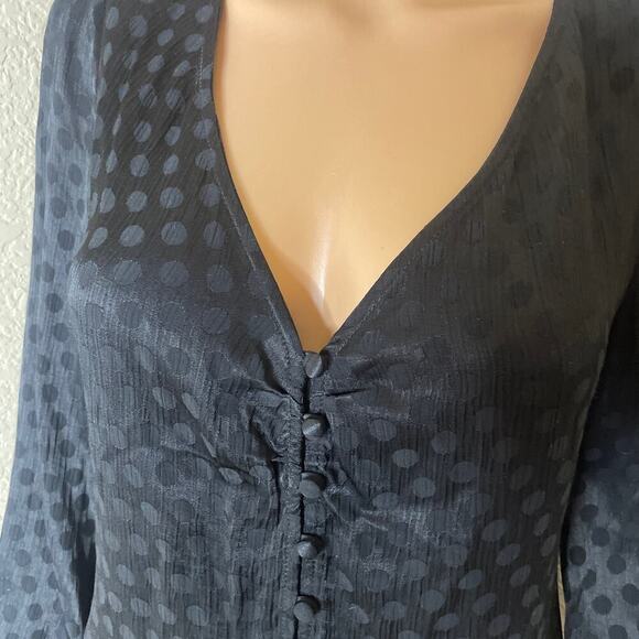 Madewell Top blouse smocked daylight woven Swiss dot black button up V-neck SZ 2 - Picture 10 of 14